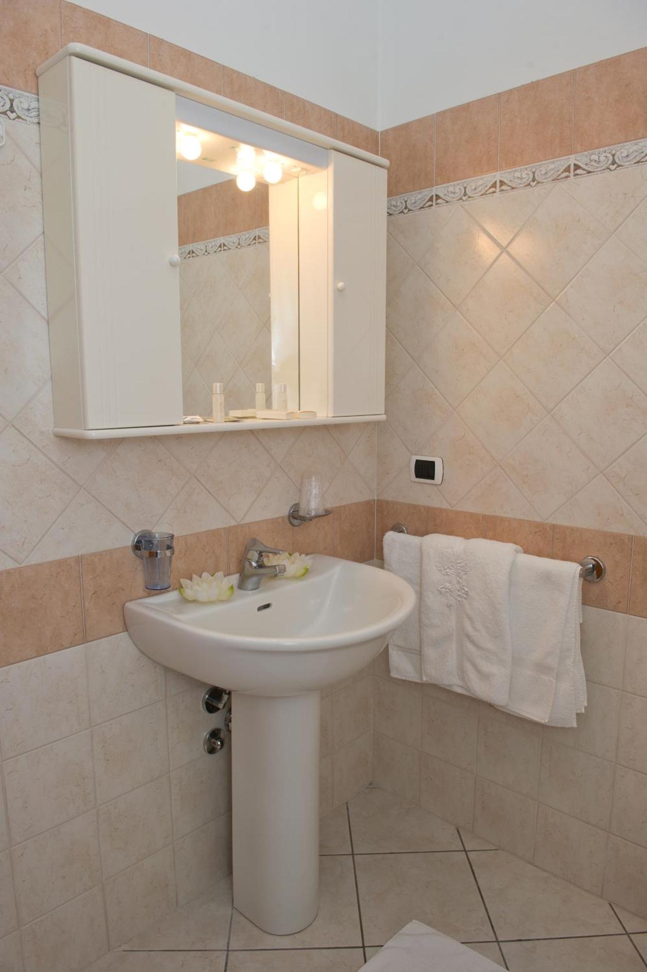 Residenza Raggio Διαμέρισμα Ριτσόνε Εξωτερικό φωτογραφία